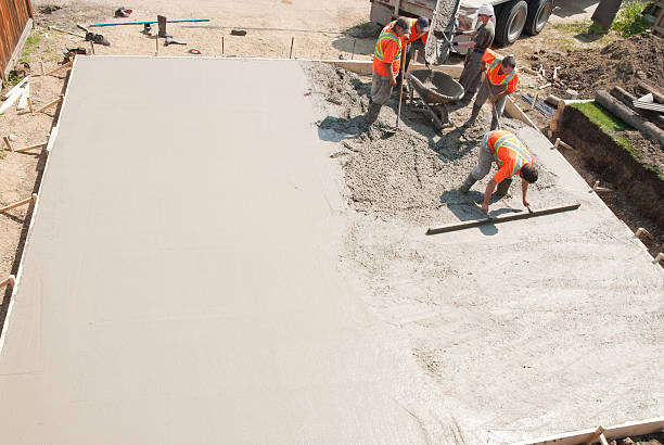 Best Best Concrete Contractor  in Sunnyside, CA